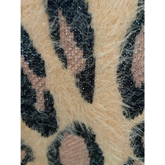 Women's Minkpink Fuzzy Leopard Print Sweater M/L - Picture 6 of 7